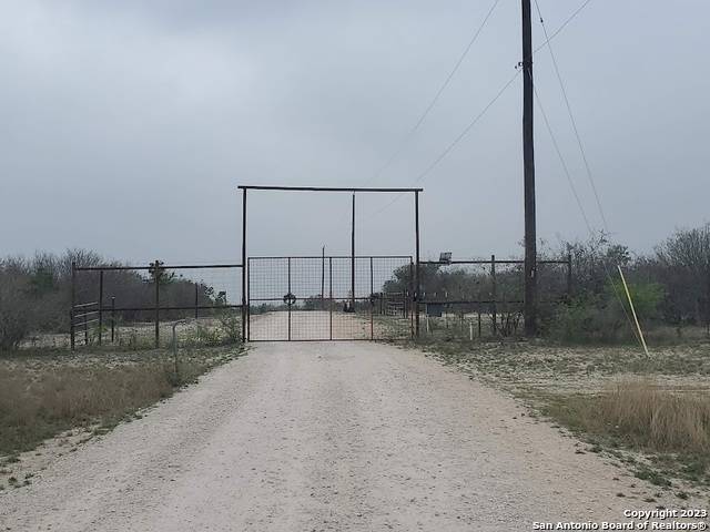 Castroville, TX 78009,000 PR 5754