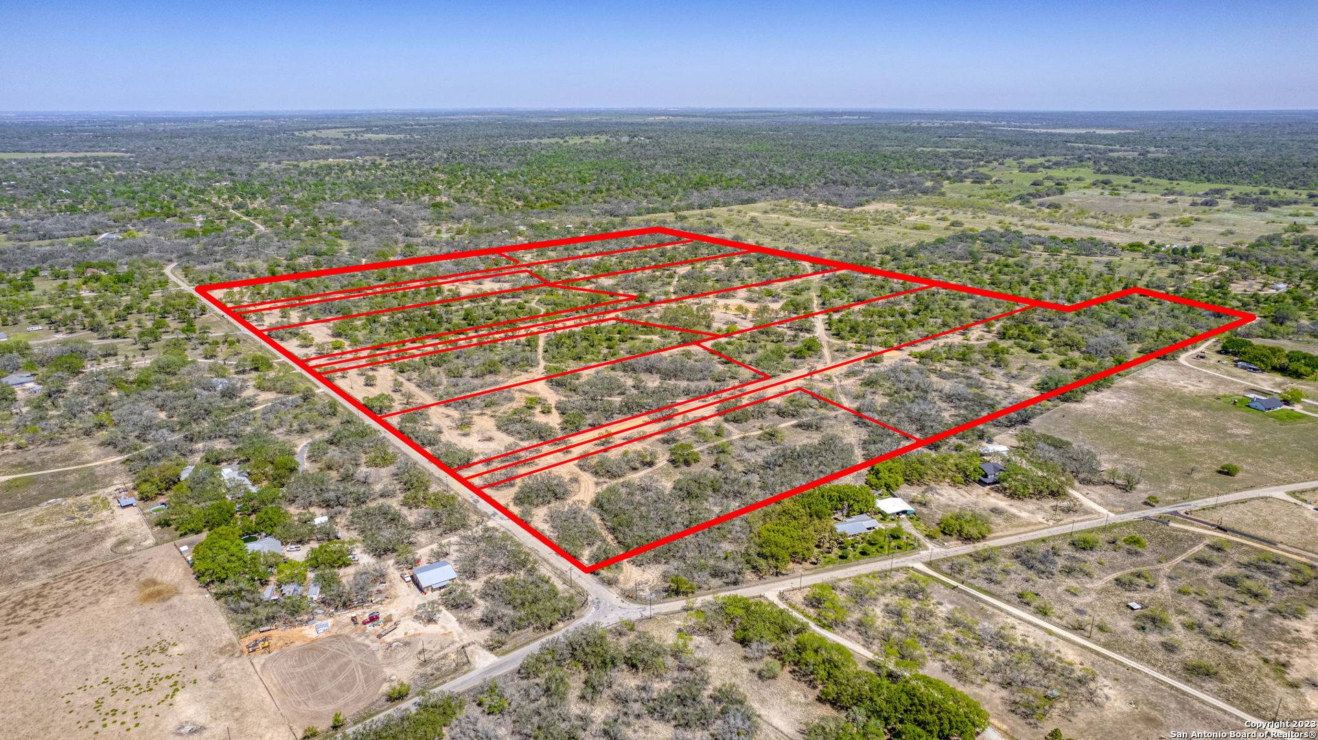 Natalia, TX 78059,2711 County Road 770