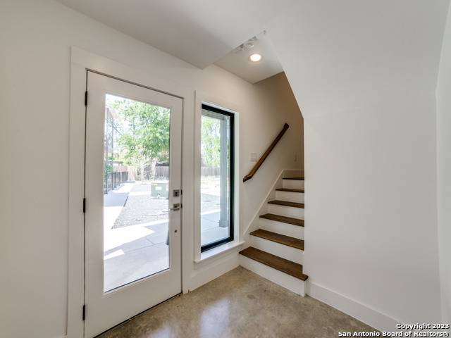 San Antonio, TX 78210-1469,1226 Presa St UNIT 400