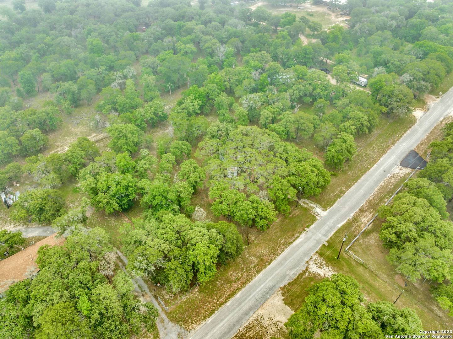La Vernia, TX 78121,265 Oak View Dr