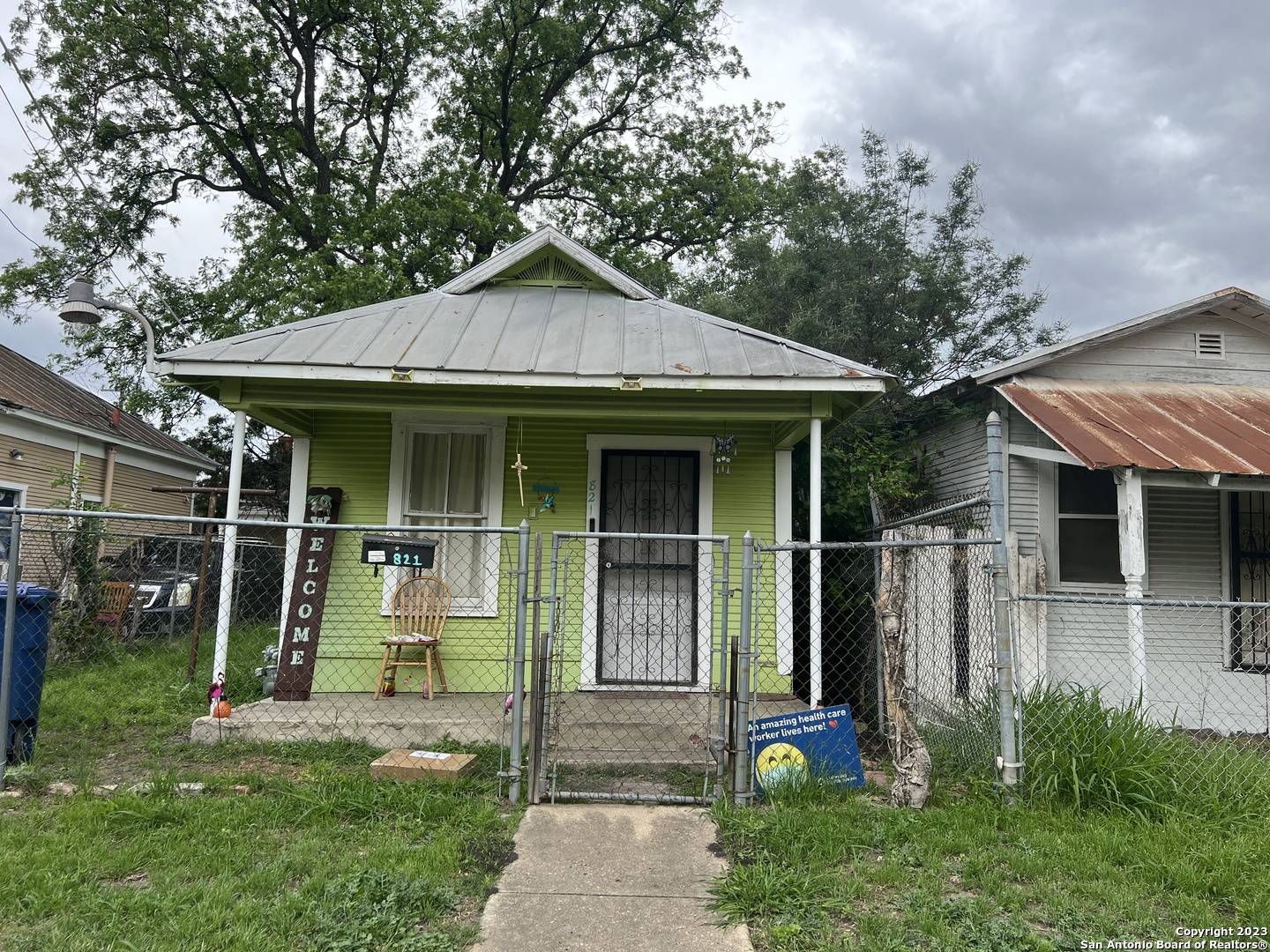 San Antonio, TX 78207-5518,1203 GUADALUPE ST