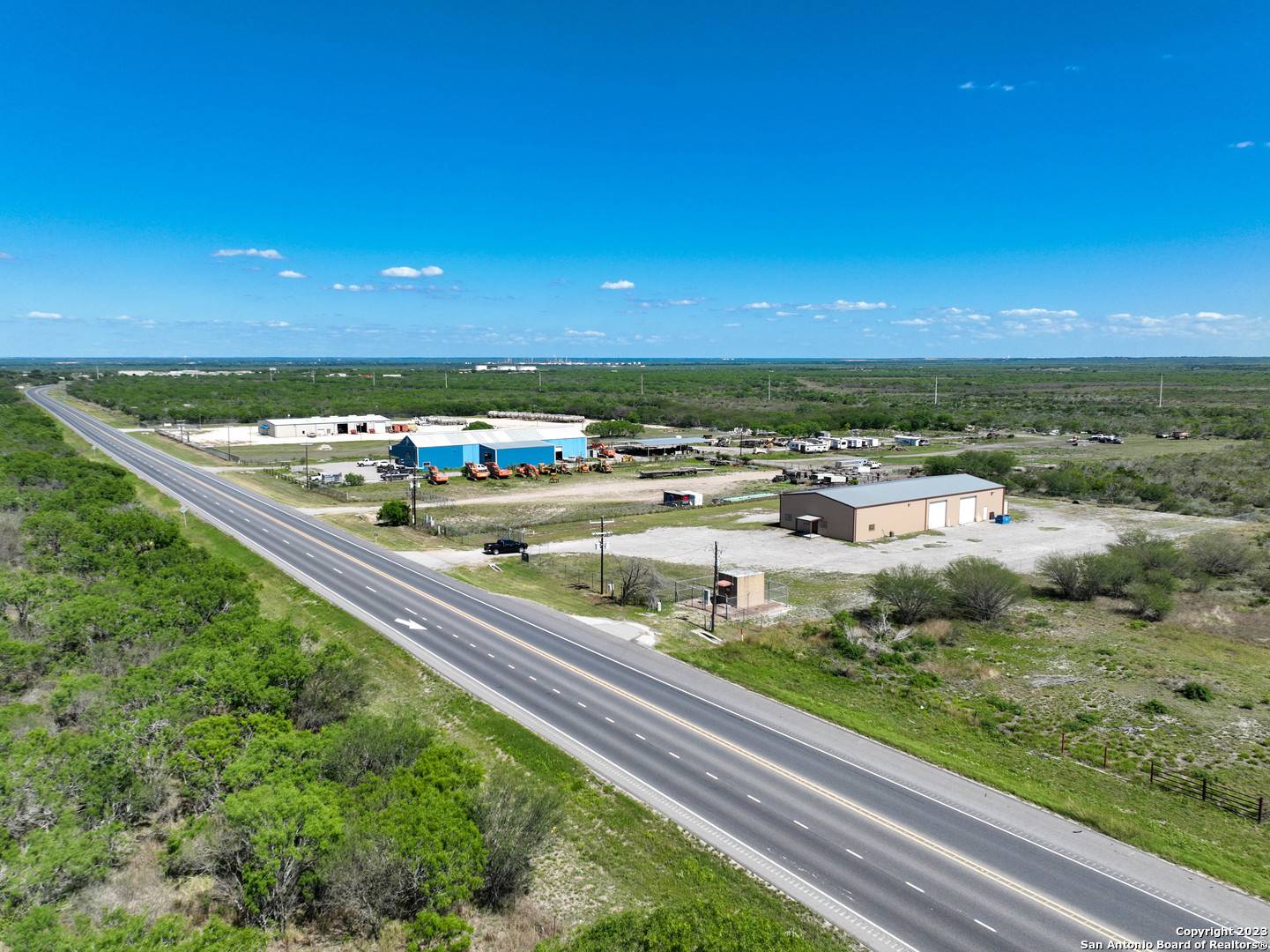 Three Rivers, TX 78071,2791 Highway 72