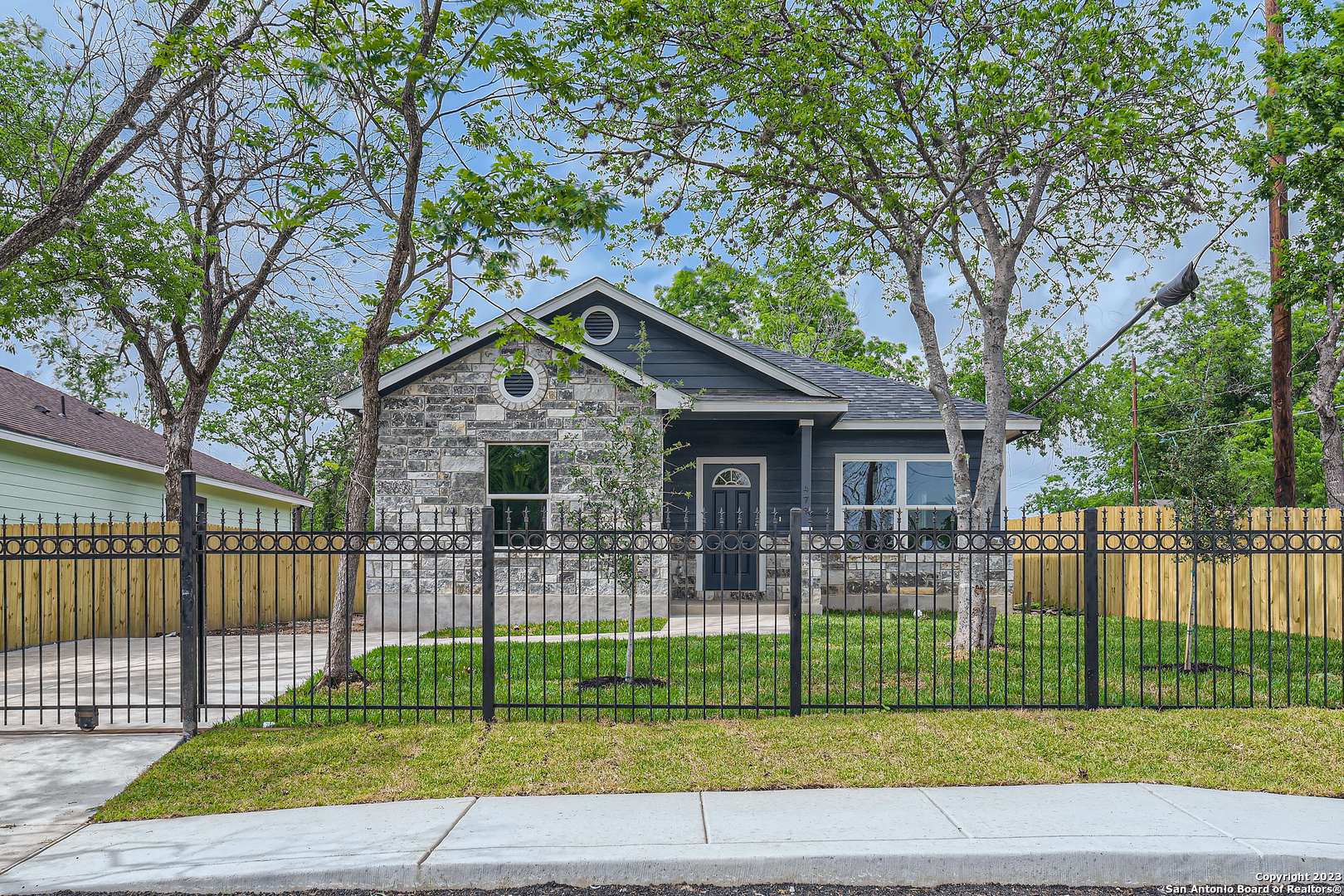 San Antonio, TX 78220-2307,479 CORLISS