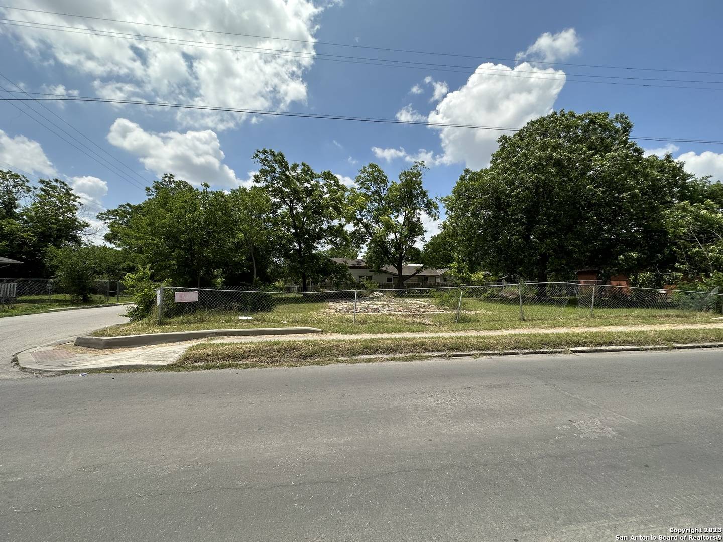 San Antonio, TX 78225,1302 Division Ave