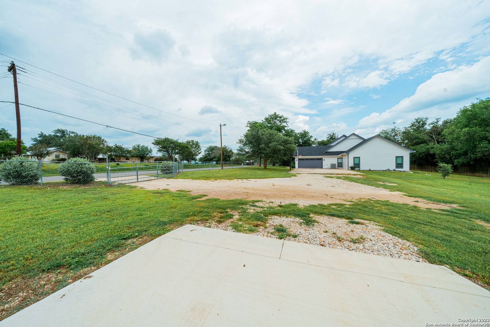 Castroville, TX 78009,188 County Road 4516