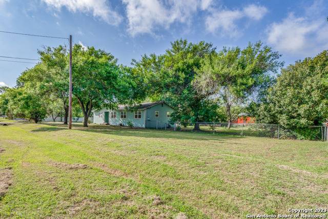 San Antonio, TX 78263,9450 Hedge Grv