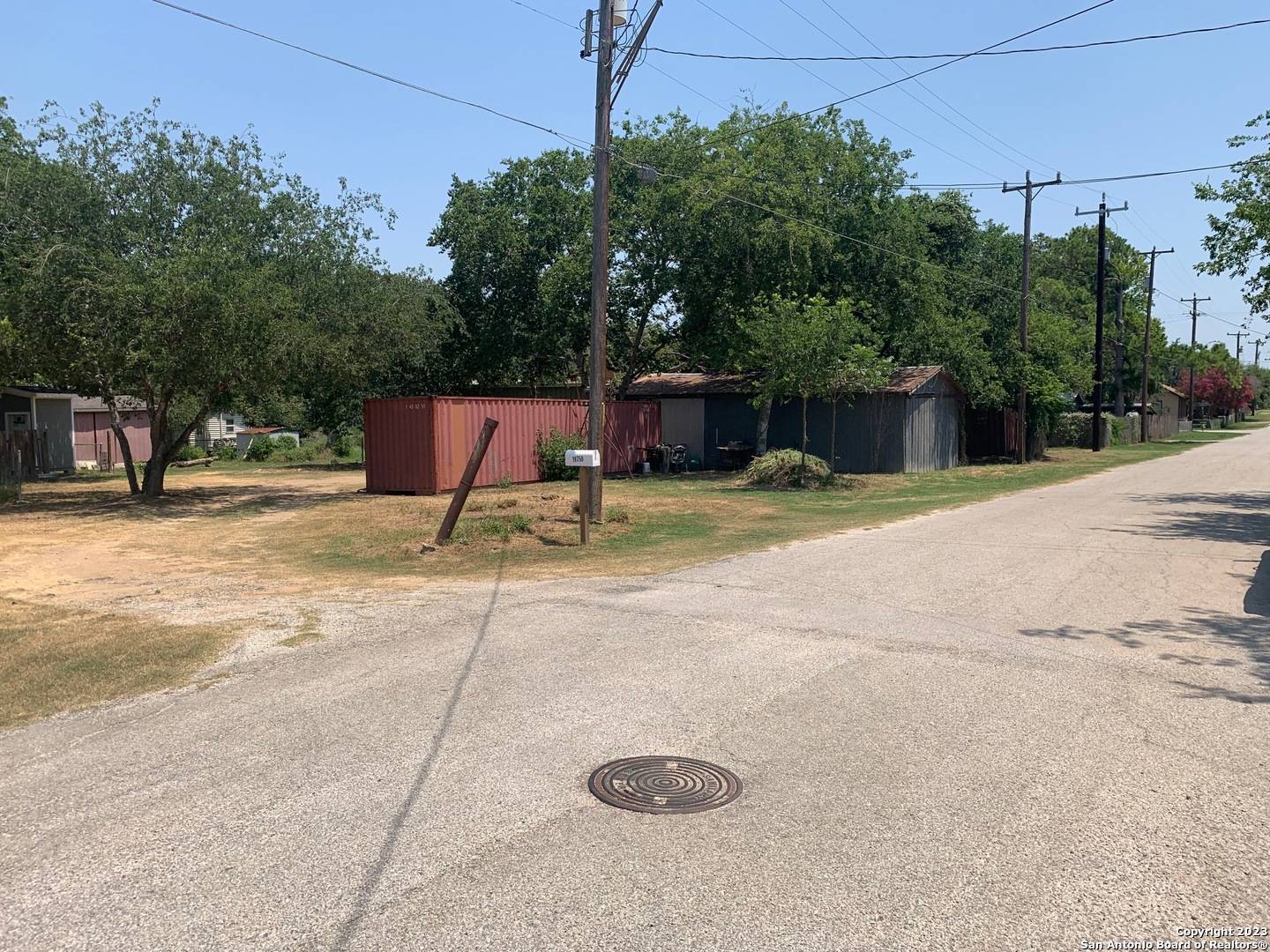 Somerset, TX 78069,19750 5th St