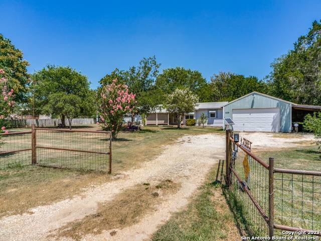 Pipe Creek, TX 78063,529 PIPE CREEK DR