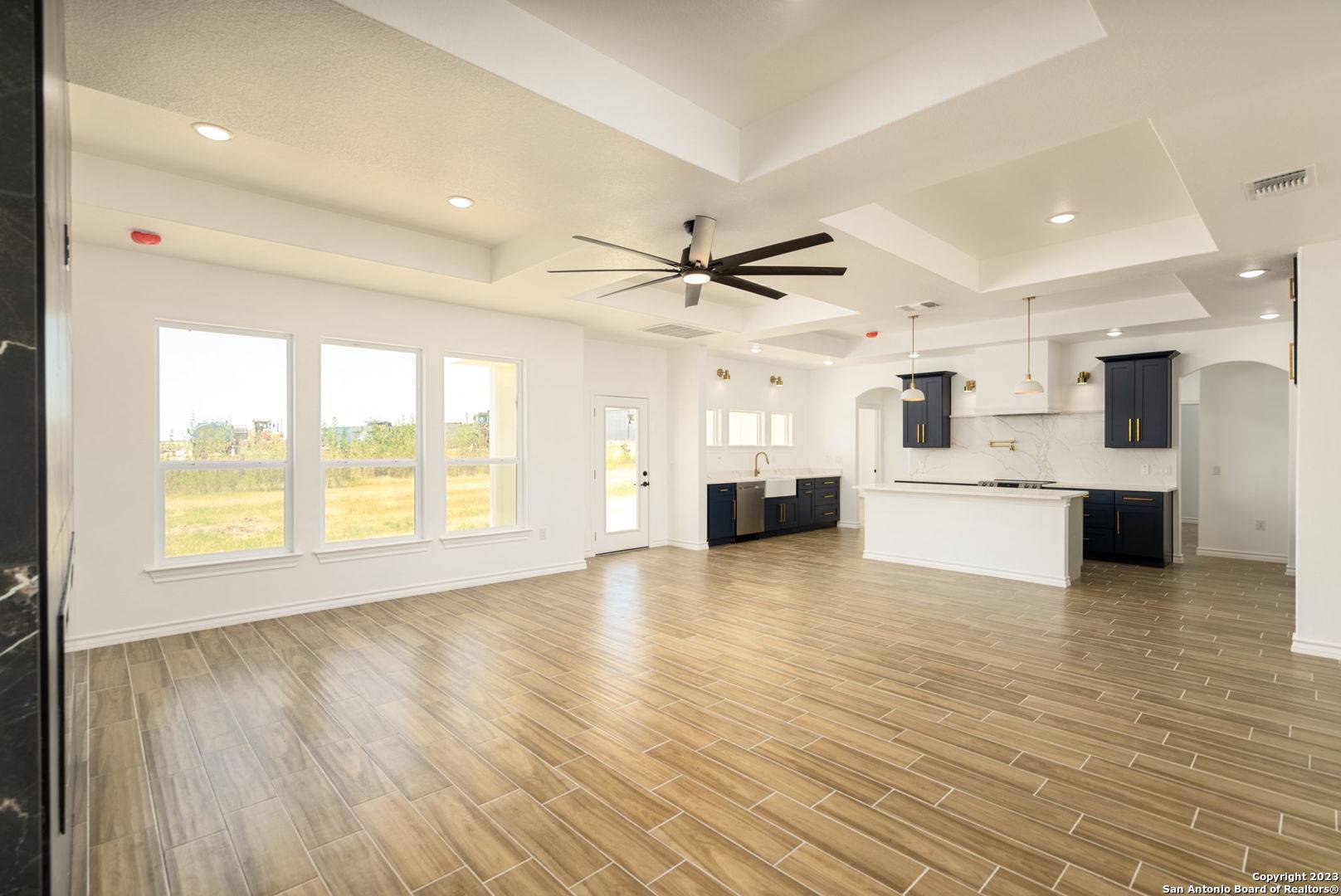 Atascosa, TX 78207,141 Flor del Sol St