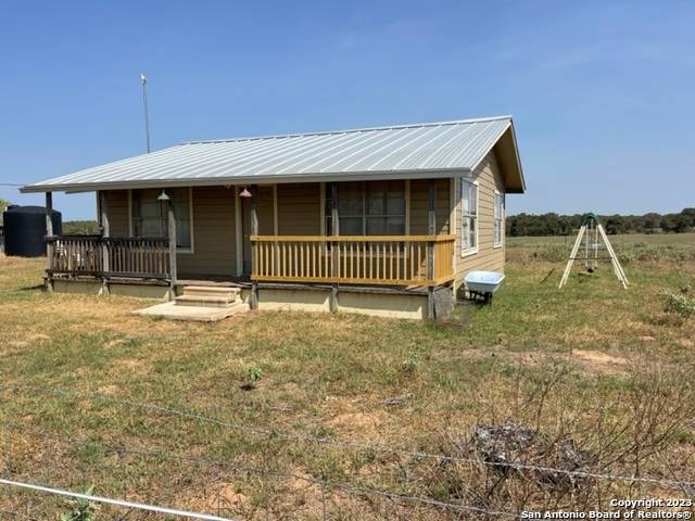 La Vernia, TX 78155,431 Turkeyfoot Lane