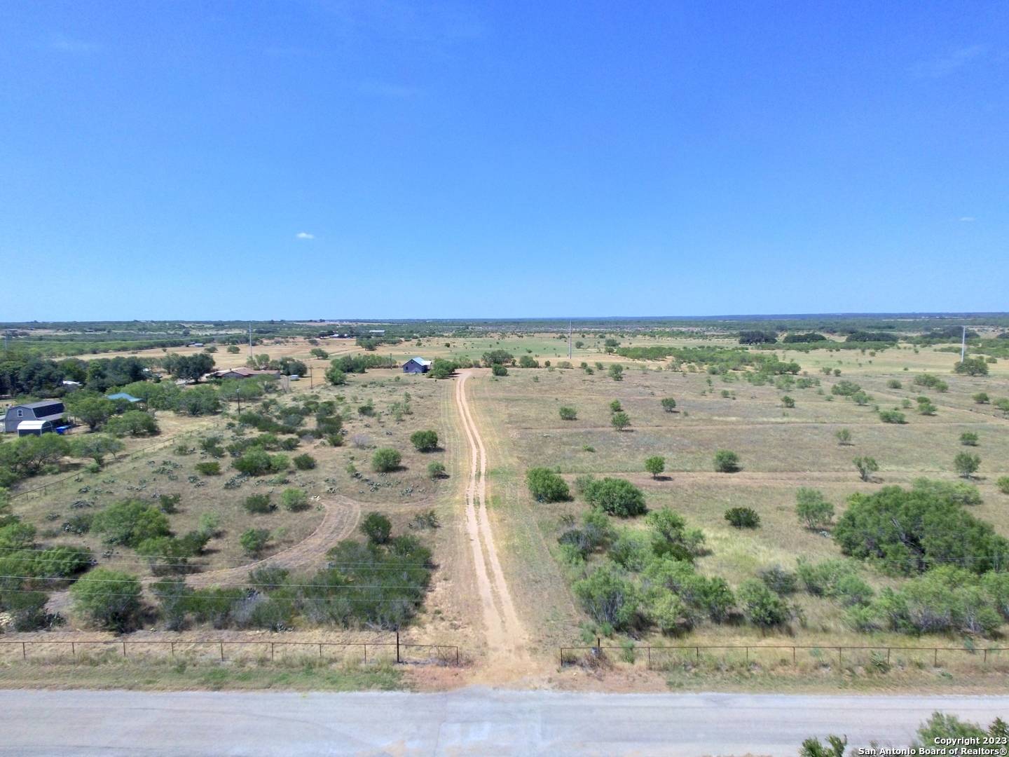 Moore, TX 78057,00 Clearview