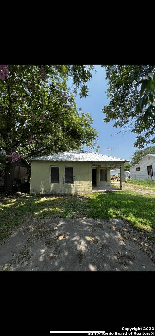 New Braunfels, TX 78130,1350 W Bridge St