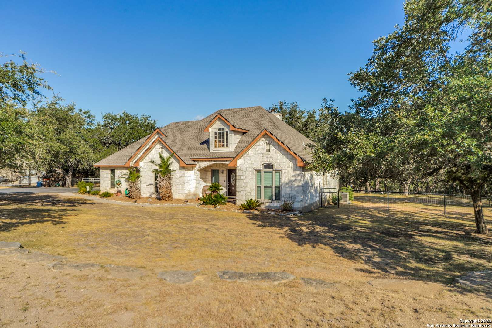 Boerne, TX 78006-5815,140 DRESDEN WOOD DR