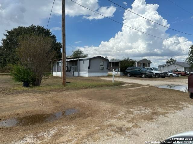 Jourdanton, TX 78026,1309/1311 HICKORY ST