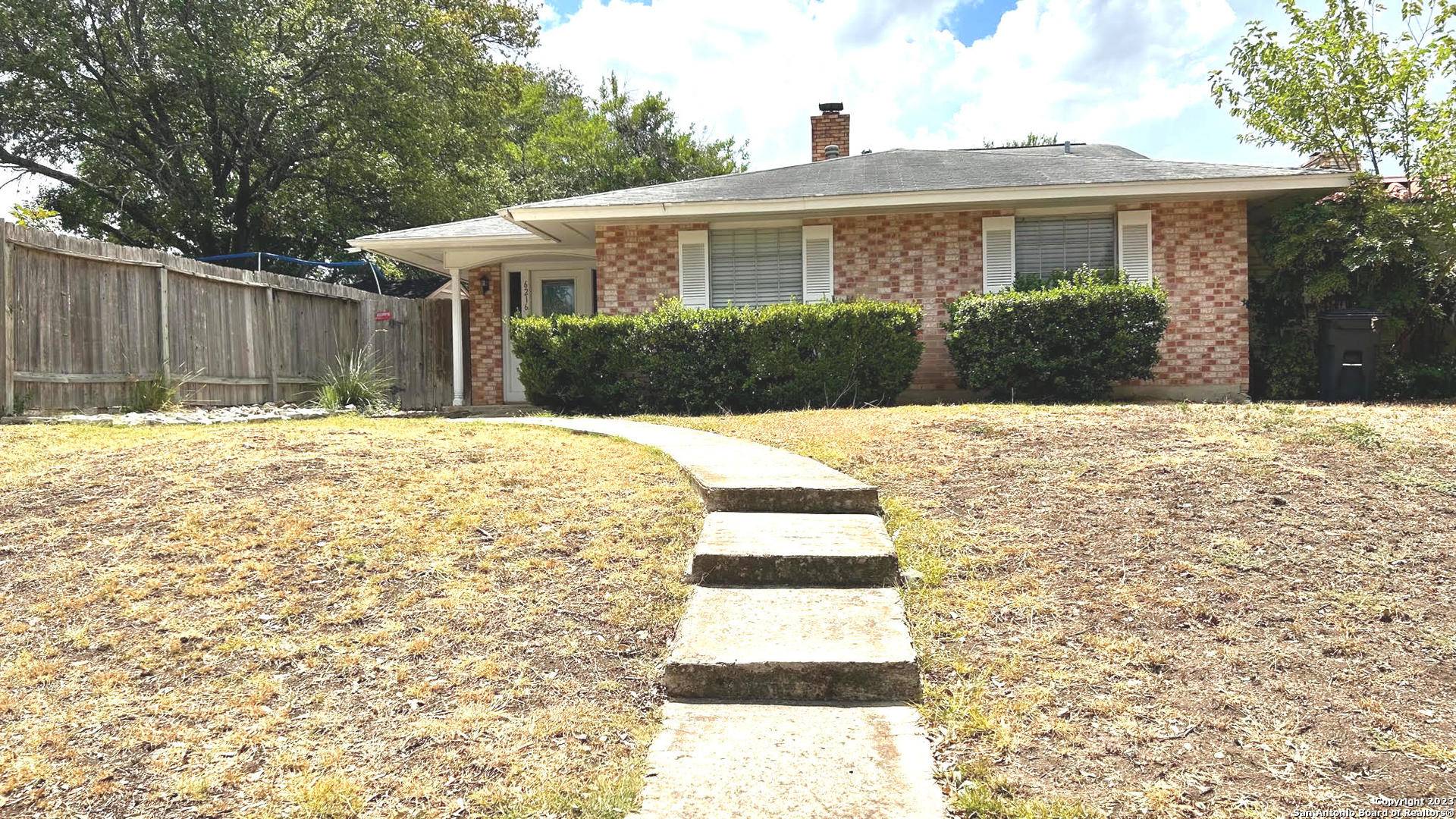 Leon Valley, TX 78238-1625,6216 RUE MARIELYNE ST