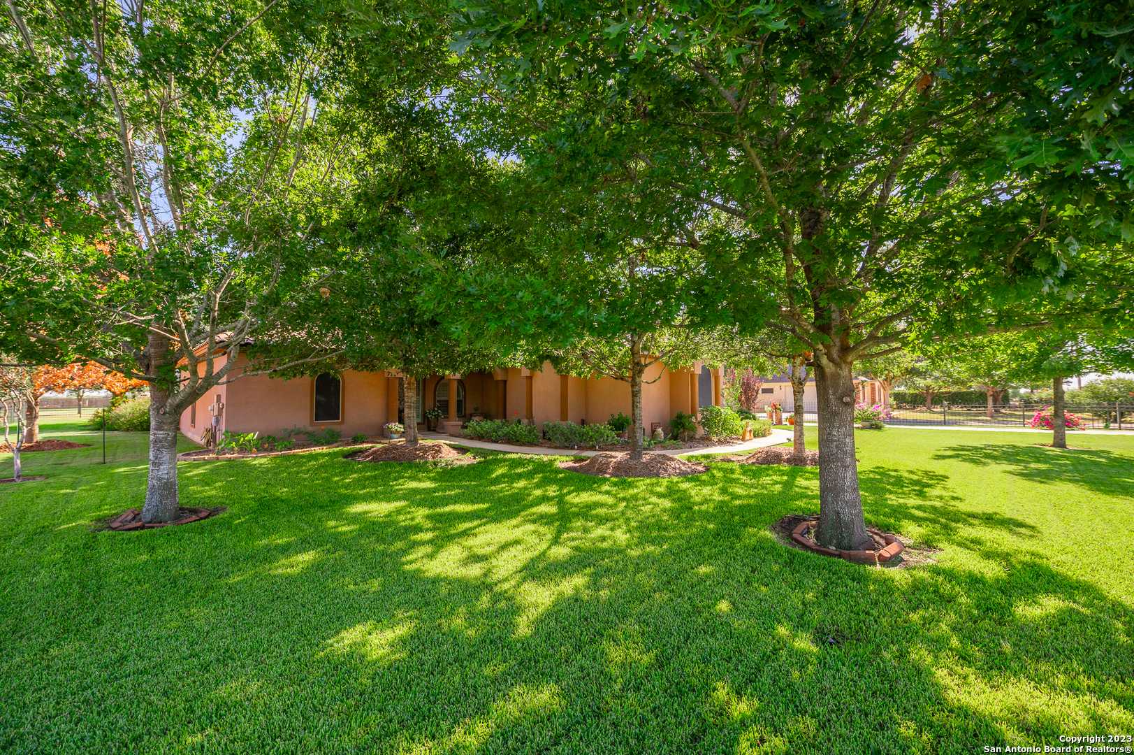 Castroville, TX 78009-5504,1379 CR 4516