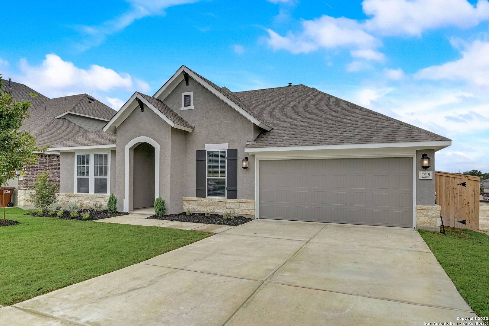 San Antonio, TX 78245,915 FORT CROCKETT