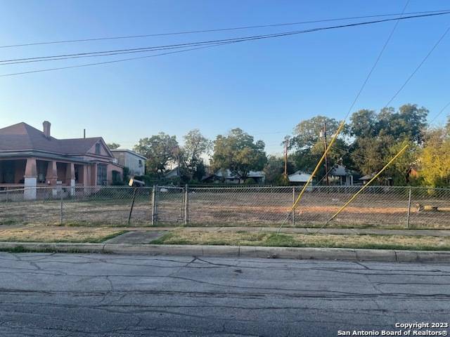 San Antonio, TX 78207,2115 Houston St Lot 10