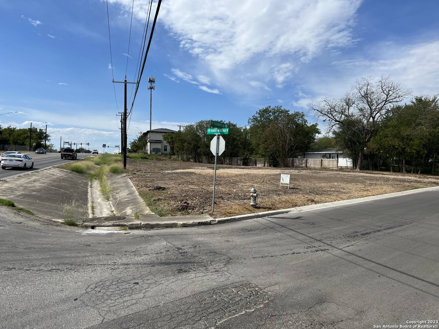 Terrell Hills, TX 78209-6139,844 ELIZABETH RD