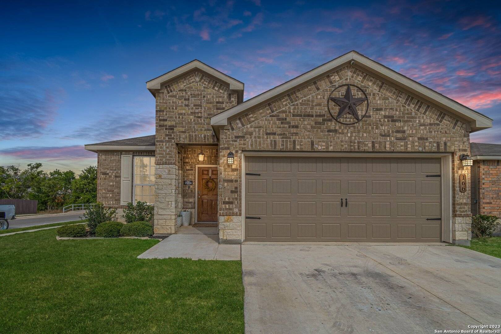 New Braunfels, TX 78130-5177,166 TEXAS THISTLE