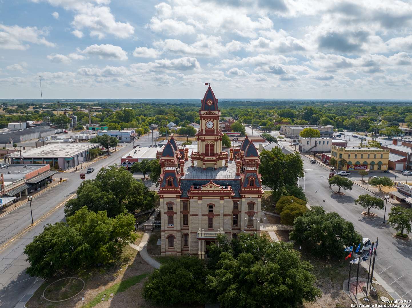 Lockhart, TX 78644,119 Mulberry St