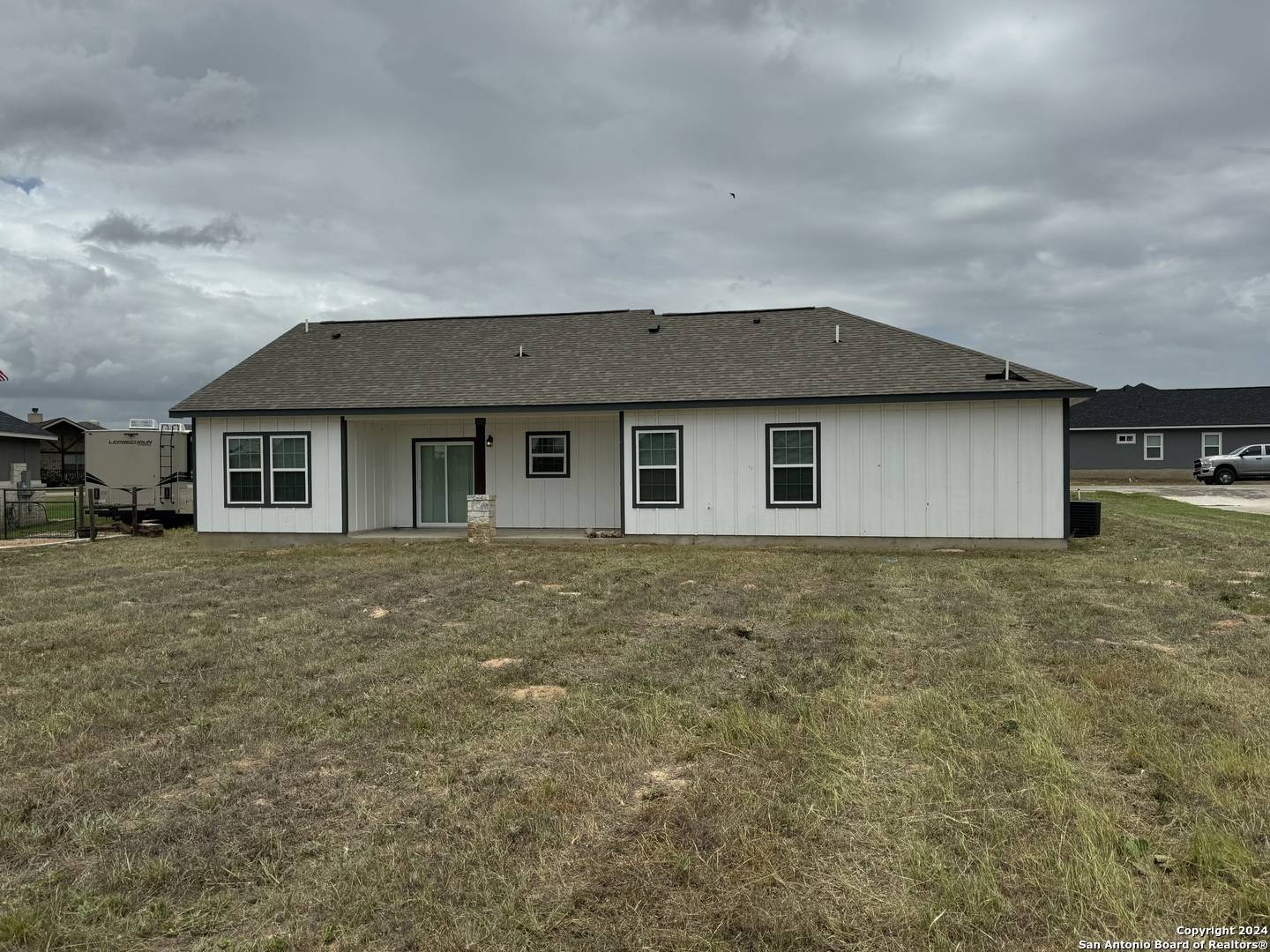 La Vernia, TX 78121,180 TURNBERRY