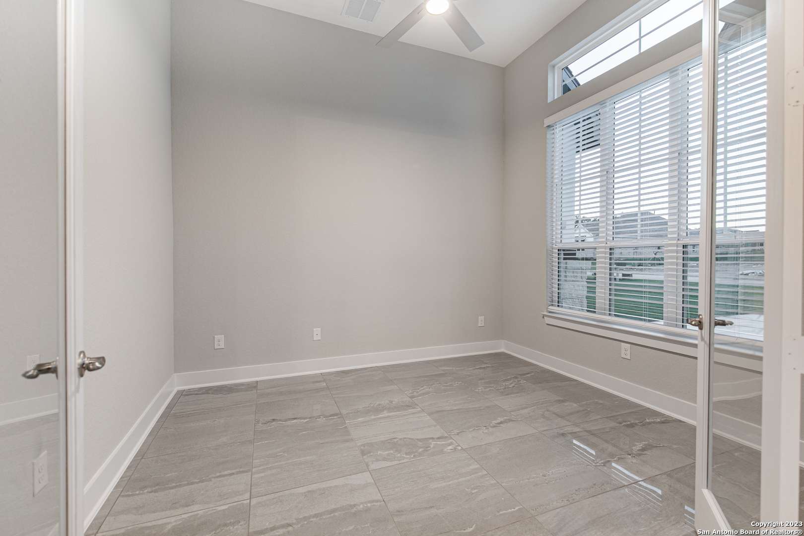 Castroville, TX 78009,251 MATTHEW PATH