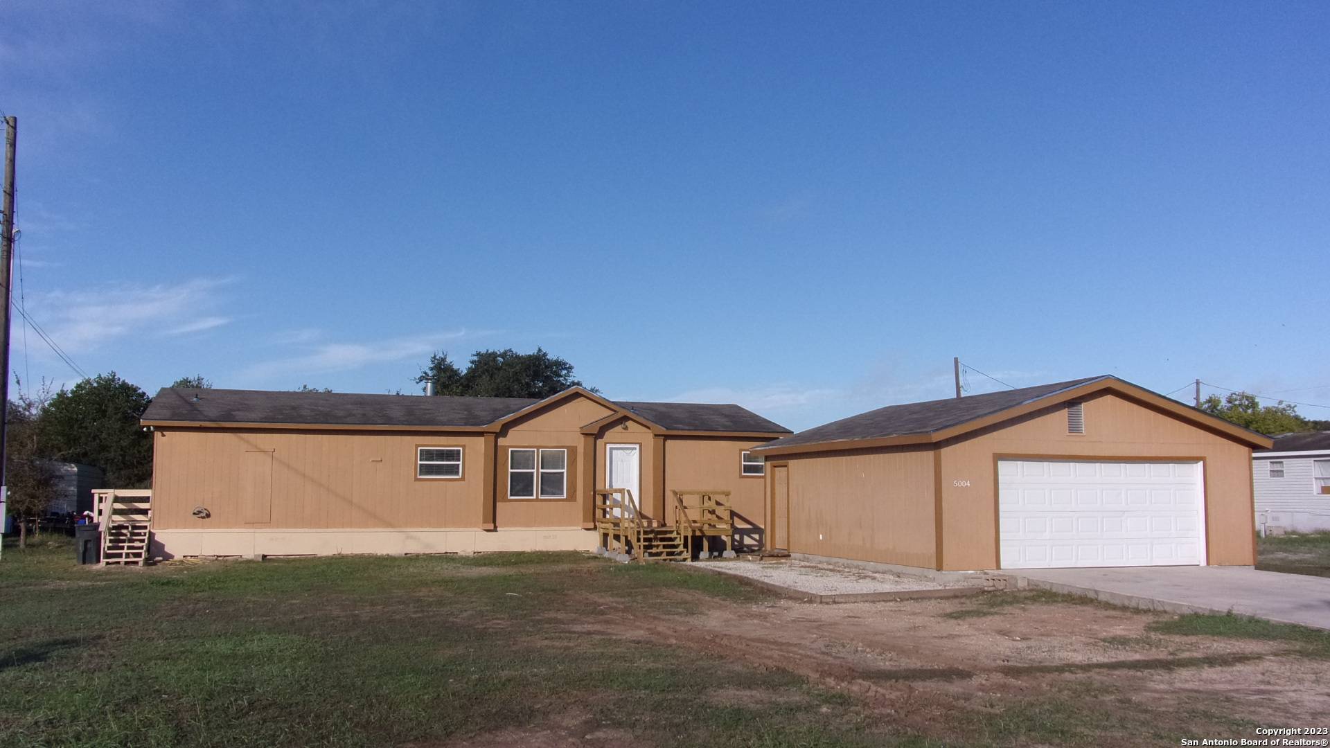 Spring Branch, TX 78070-3902,5004 APACHE MOON