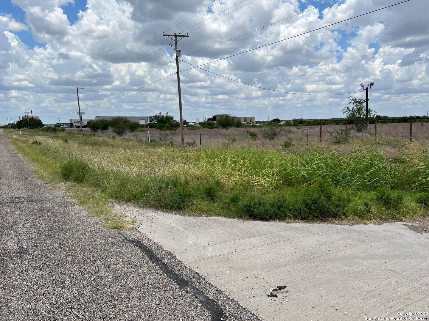 Three Rivers, TX 78071,3250N Highway 37 Access