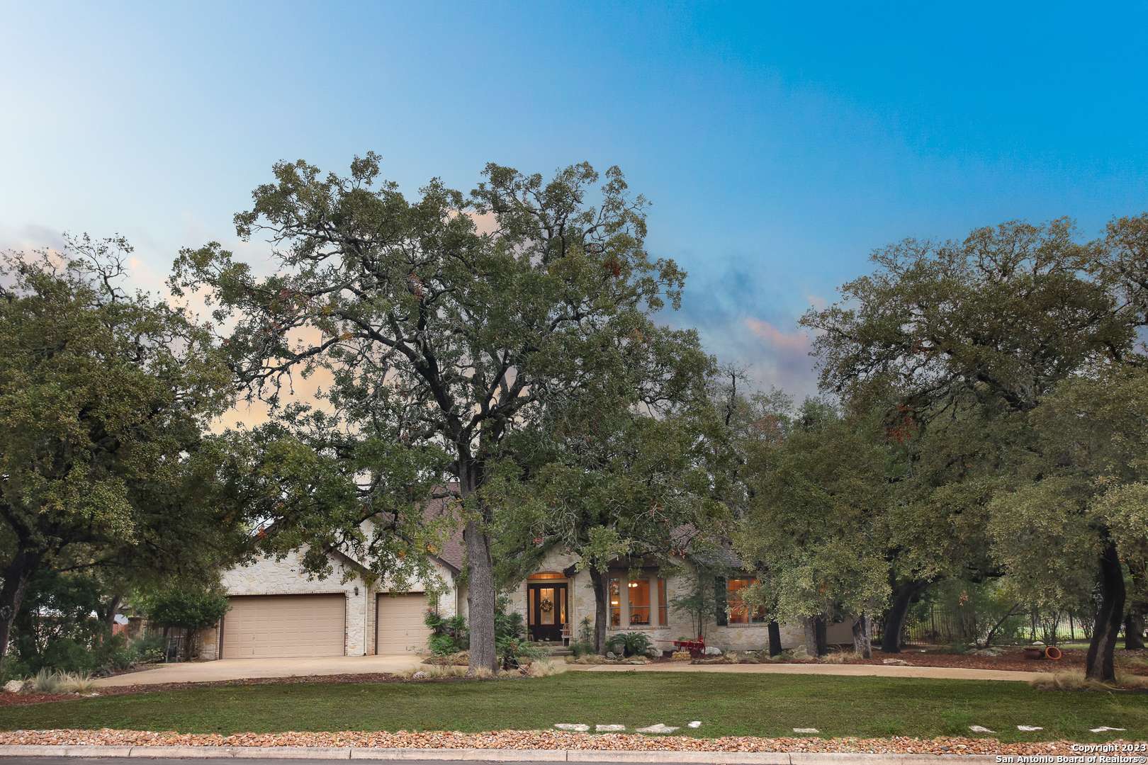 Fair Oaks Ranch, TX 78015-4248,30803 KEENELAND DR