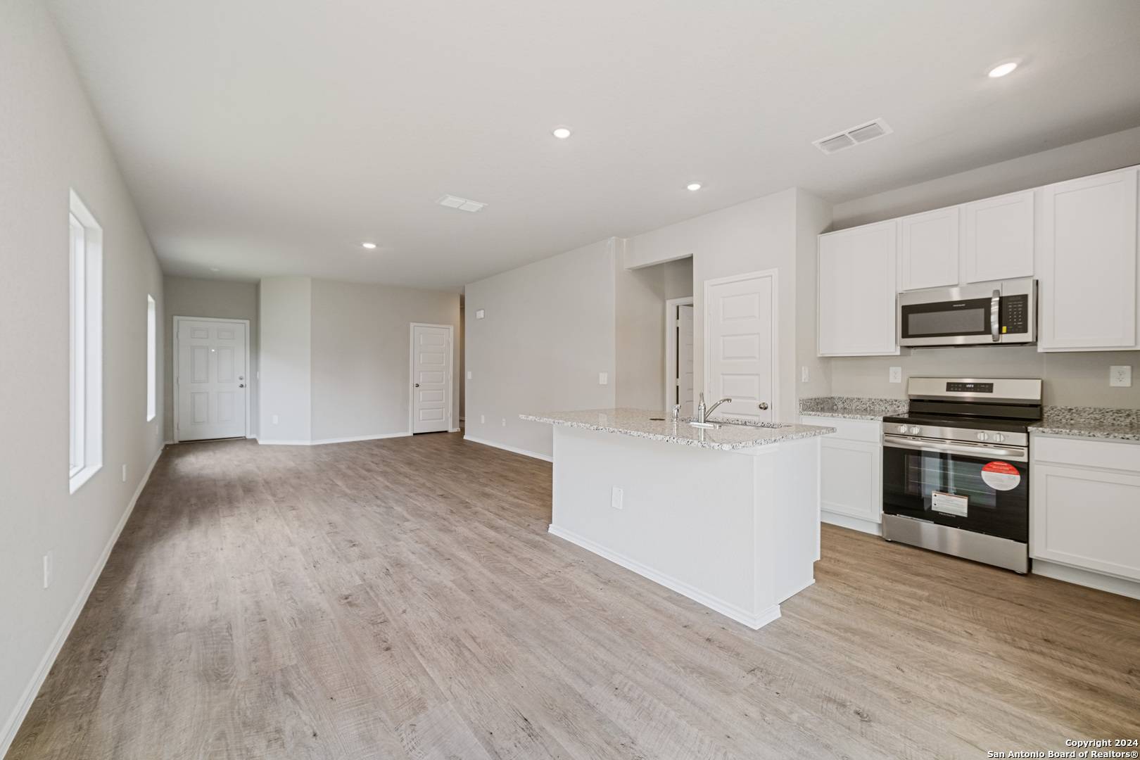 New Braunfels, TX 78130,656 Jennifer Way