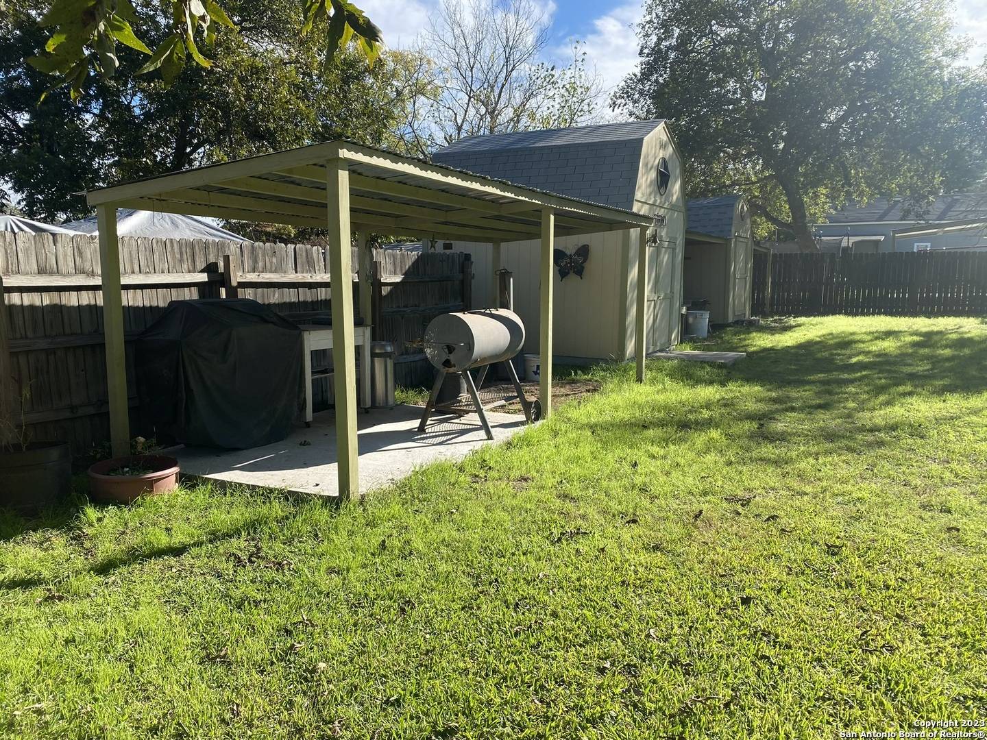 La Vernia, TX 78121-5845,104 BOECK