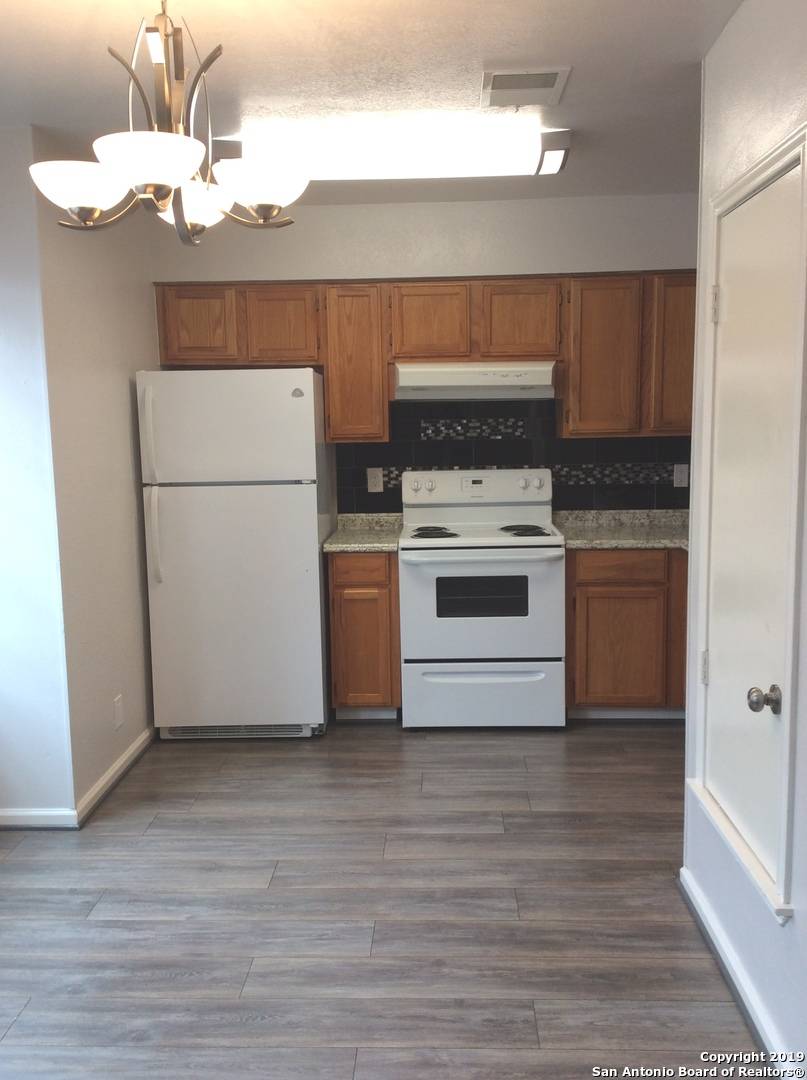 San Antonio, TX 78217,10549 Starcrest Dr UNIT UPPER LEFT