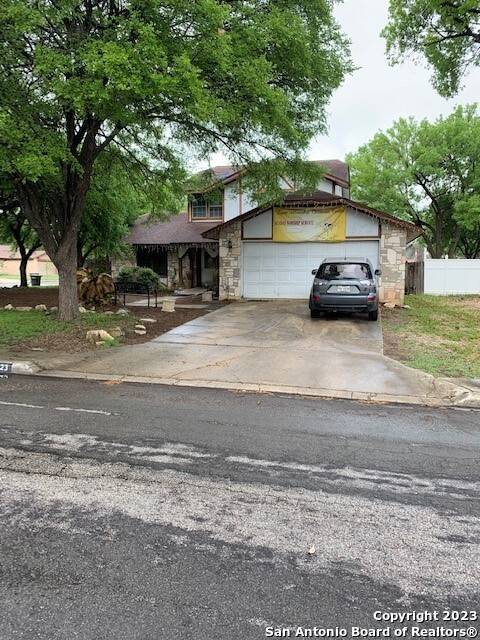 San Antonio, TX 78240-3709,8523 TANBARK DR