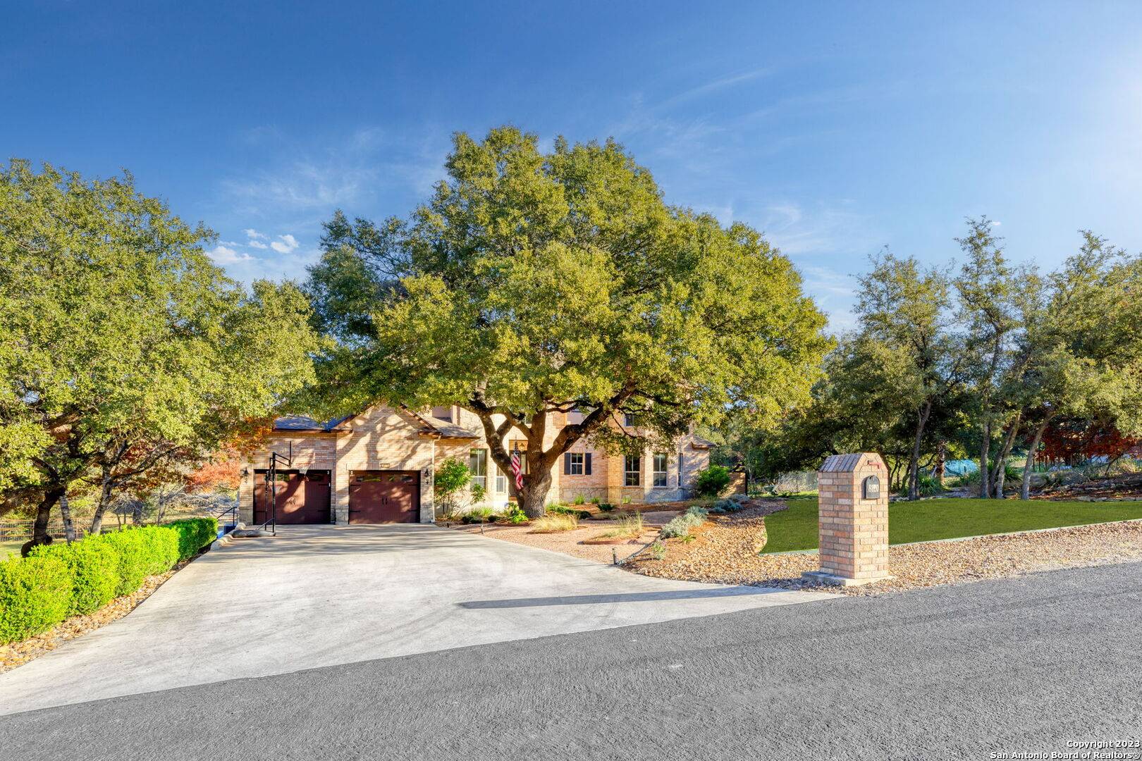 Boerne, TX 78015-4452,8120 PIMLICO LN