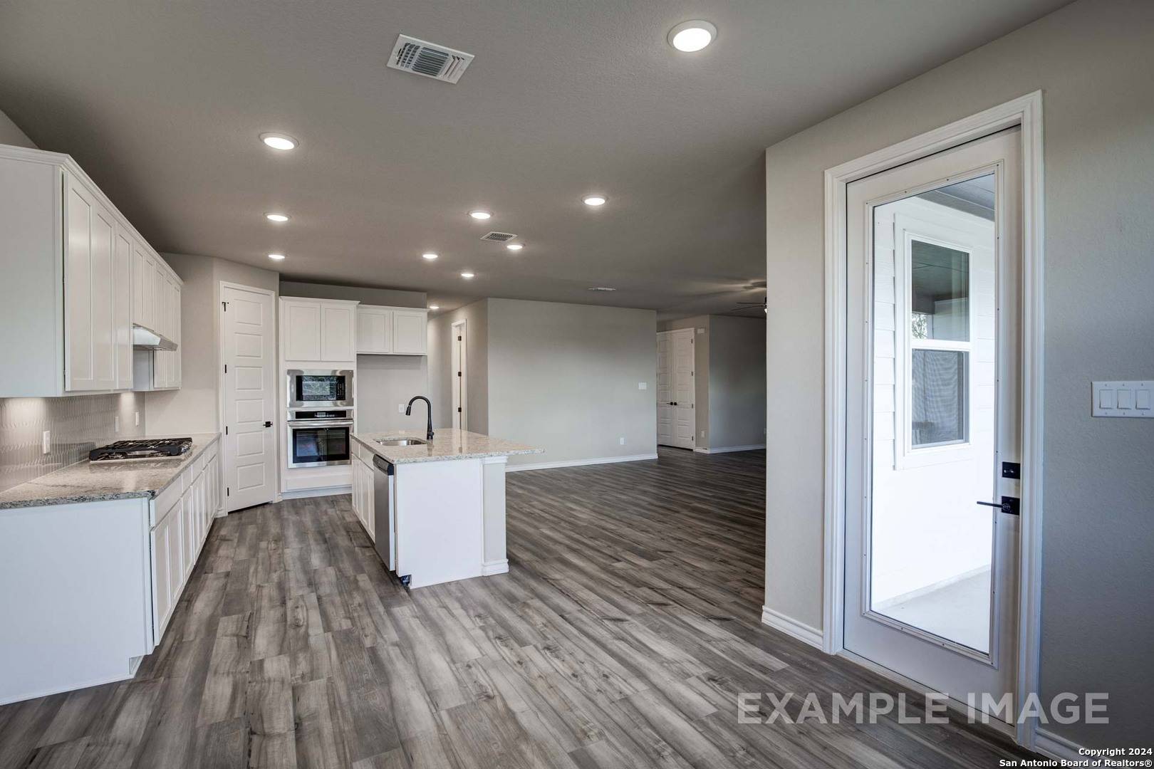 Castroville, TX 78009,236 Jereth  Crossing