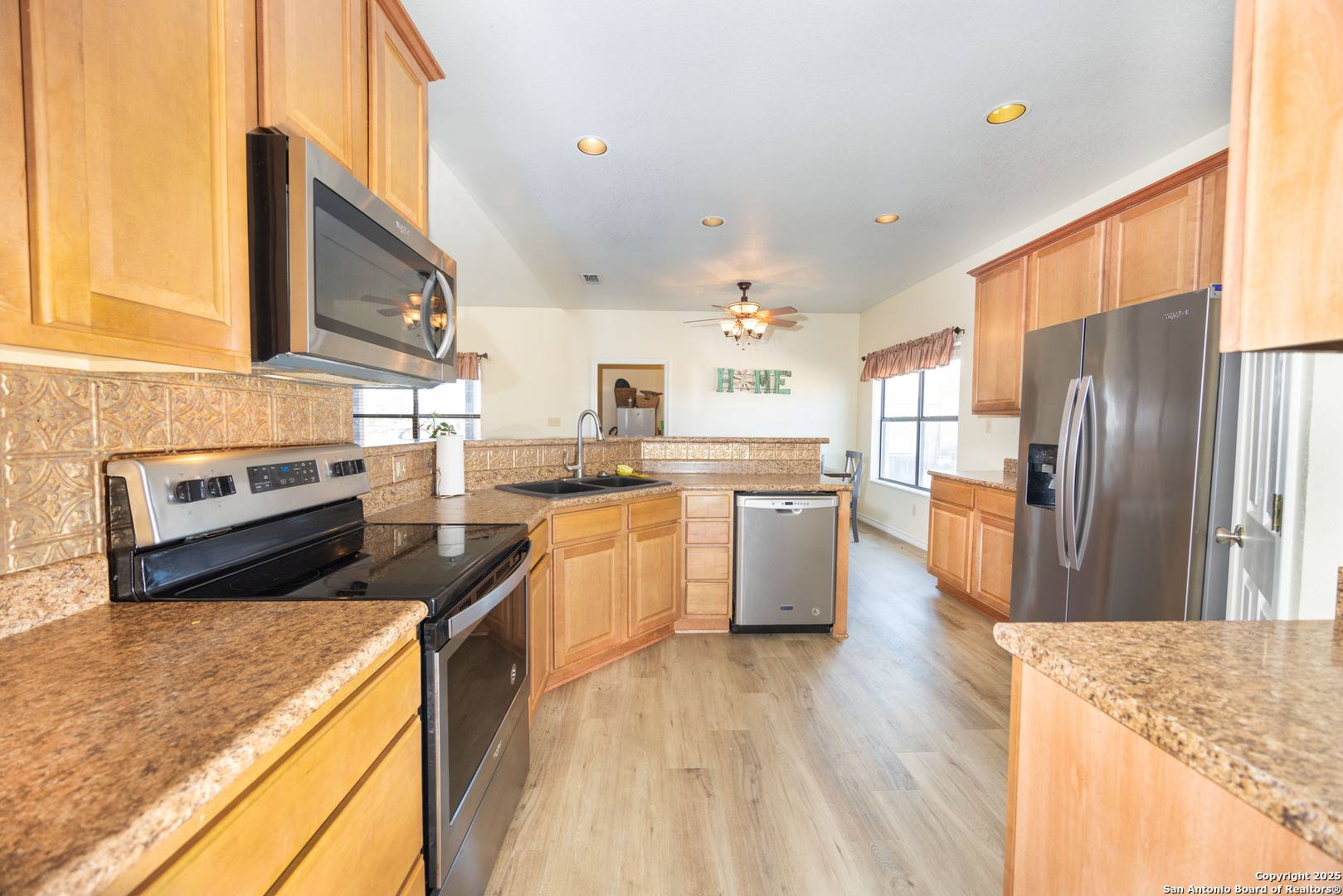 Yancey, TX 78886,9587 FM-2200