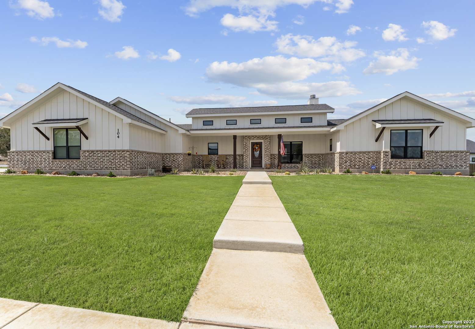 La Vernia, TX 78121,104 Chinaberry Hill