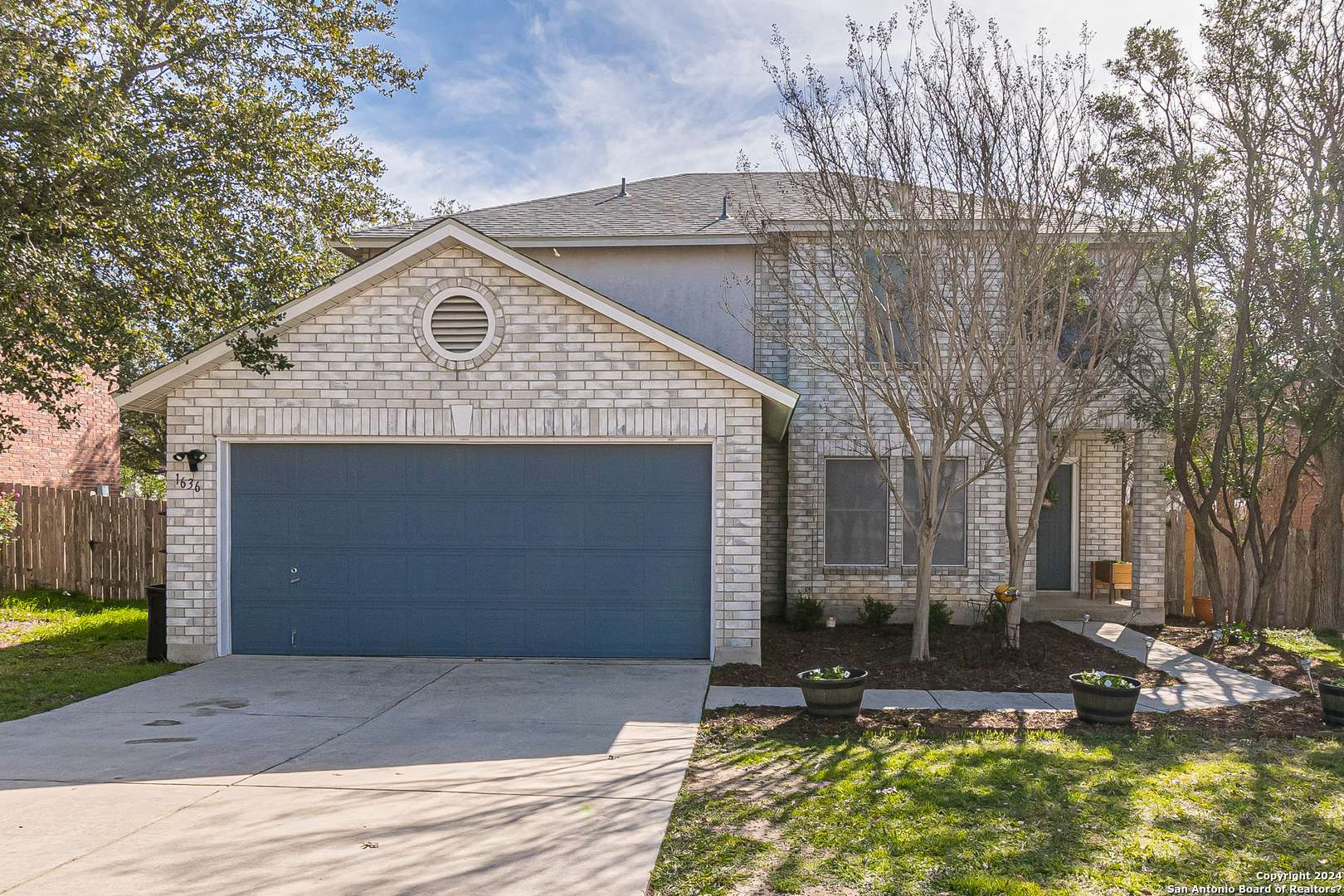 Schertz, TX 78154-3731,1636 DOGWOOD LN