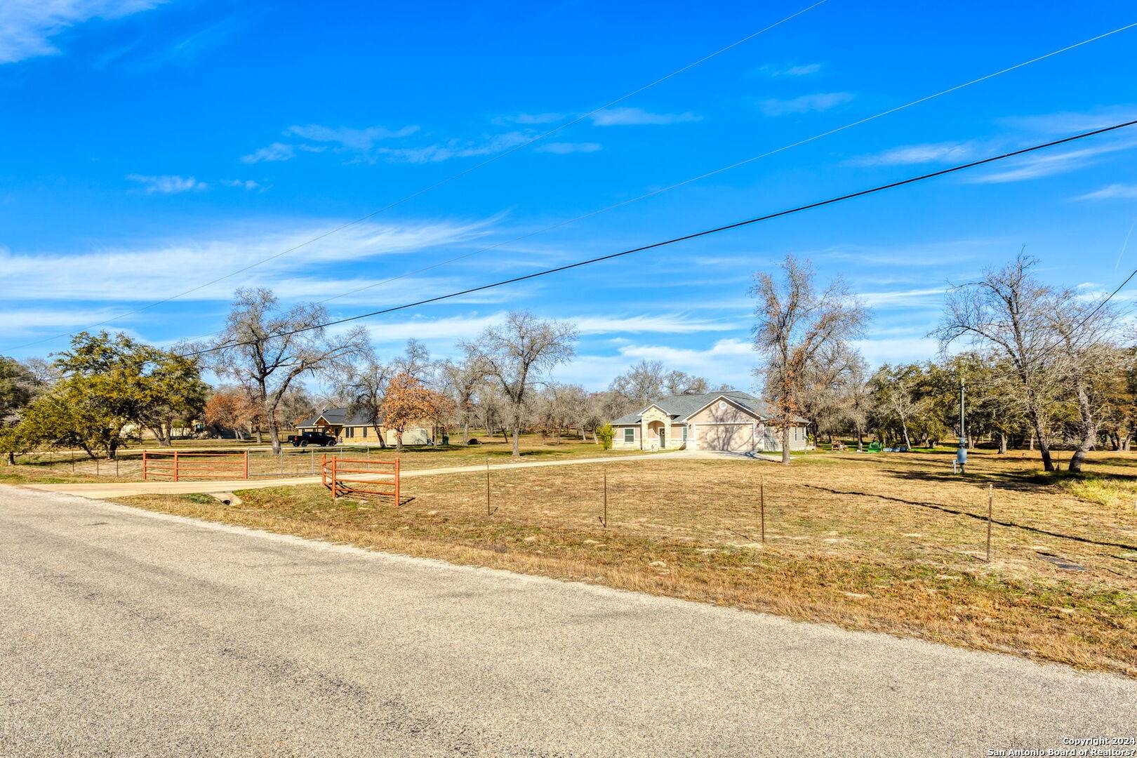 Natalia, TX 78059,521 County Road 6868 E