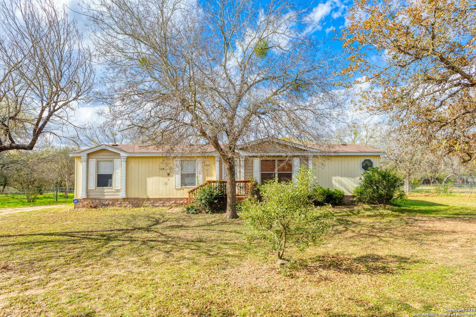 Von Ormy, TX 78073-3009,22527 Savannah Heights