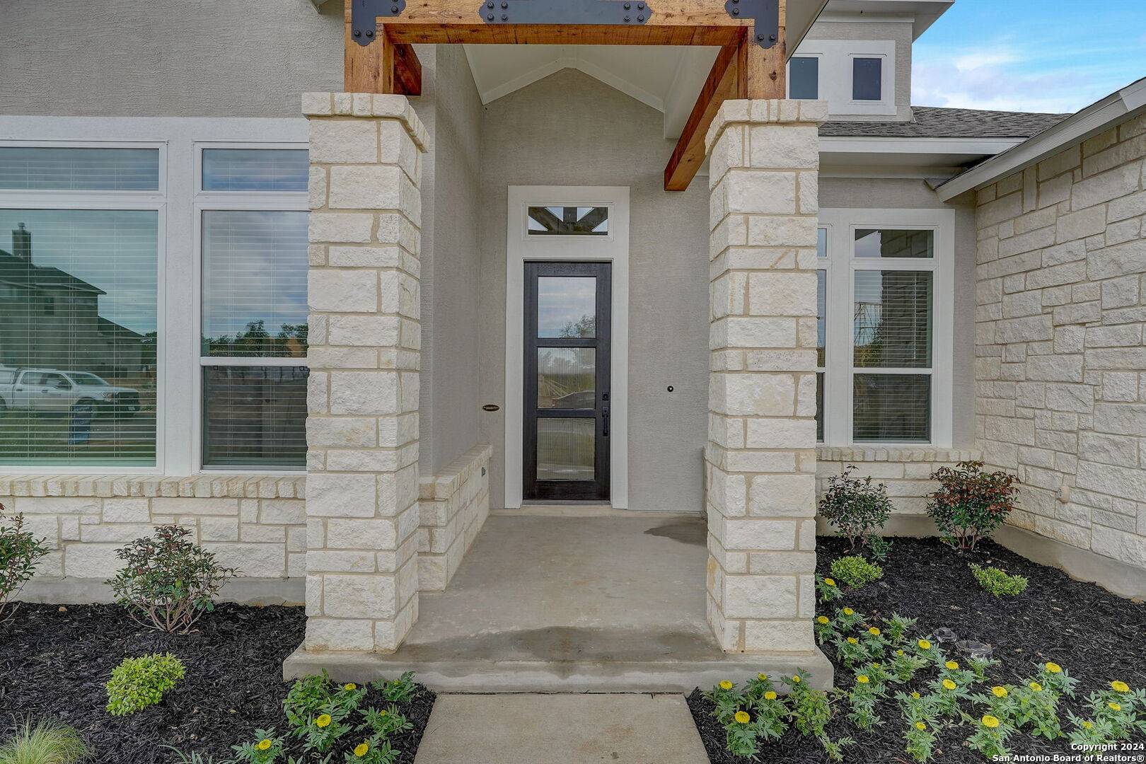 Castroville, TX 78253,147 VIOLET WAY