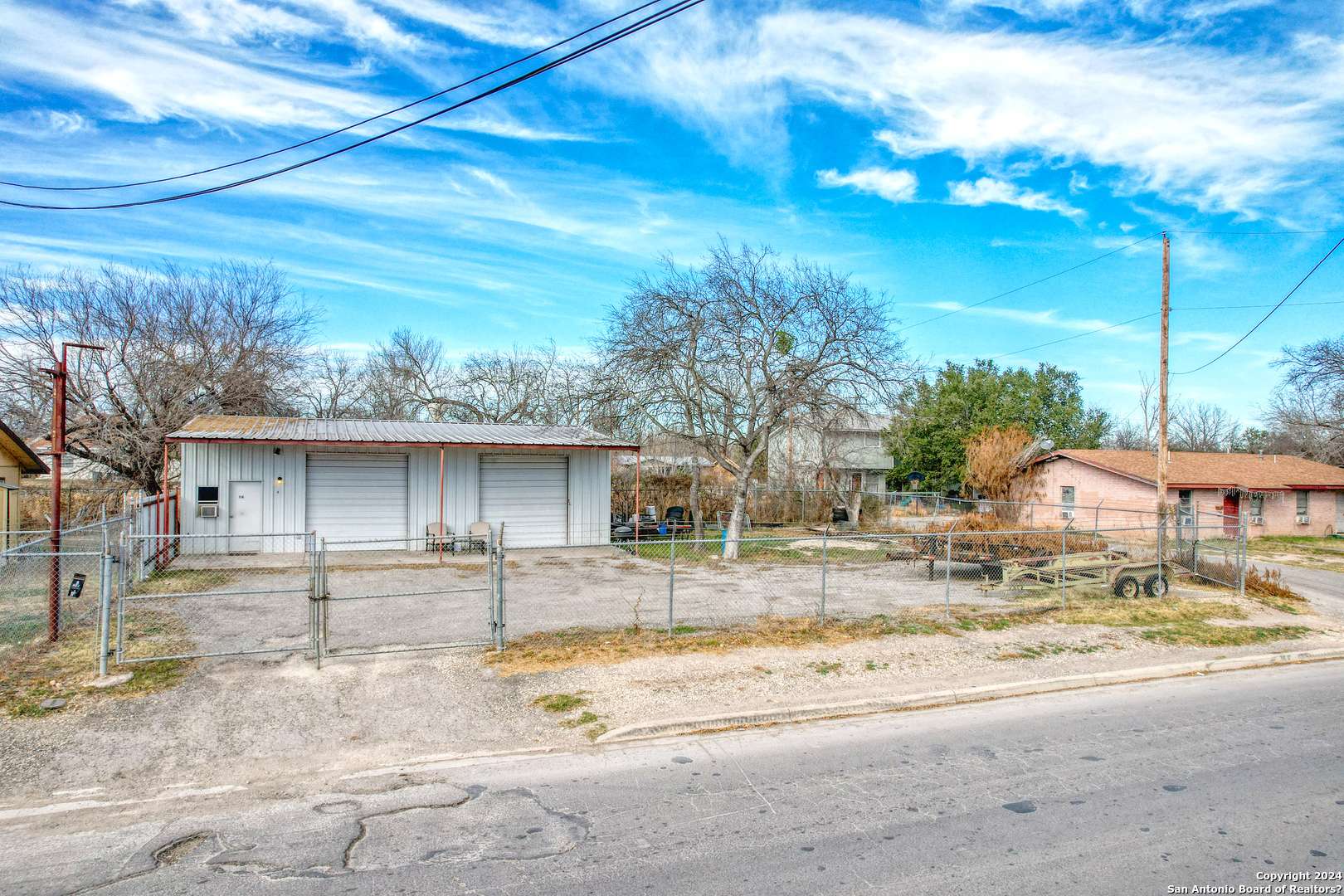 Uvalde, TX 78801,116 Cardwell St