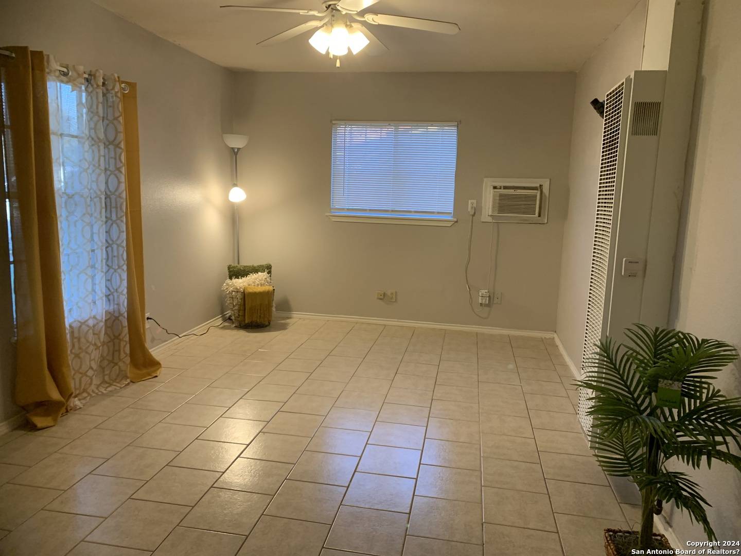 San Antonio, TX 78210-3402,3406 ACTION LN