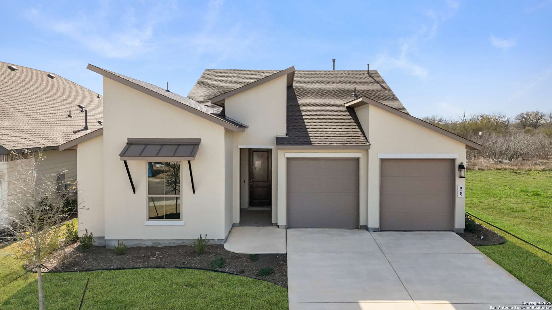 Seguin, TX 78155,925 NOLTE BEND