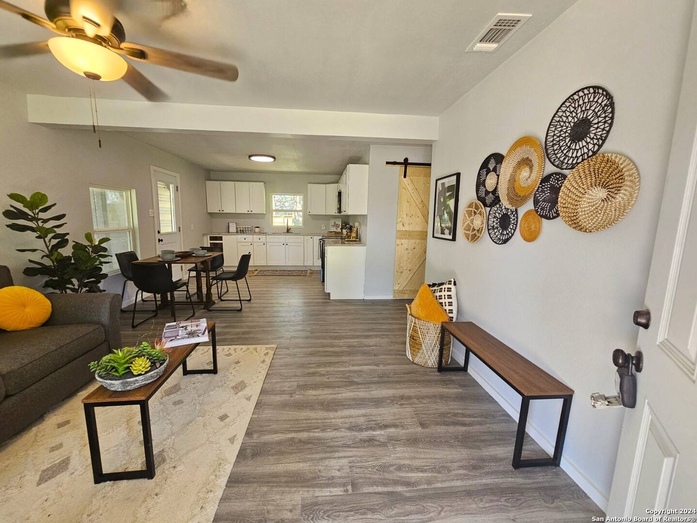 Seguin, TX 78155-1621,2210 LOUISE ST