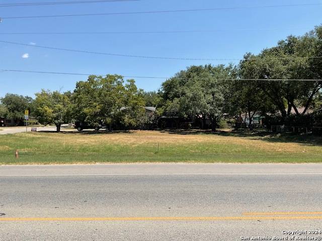 Floresville, TX 78114,1003 JASMINE DR