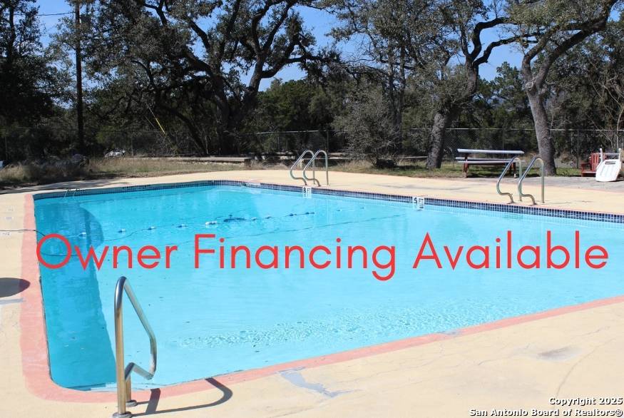 Canyon Lake, TX 78133,535 RIDGEROCK DR