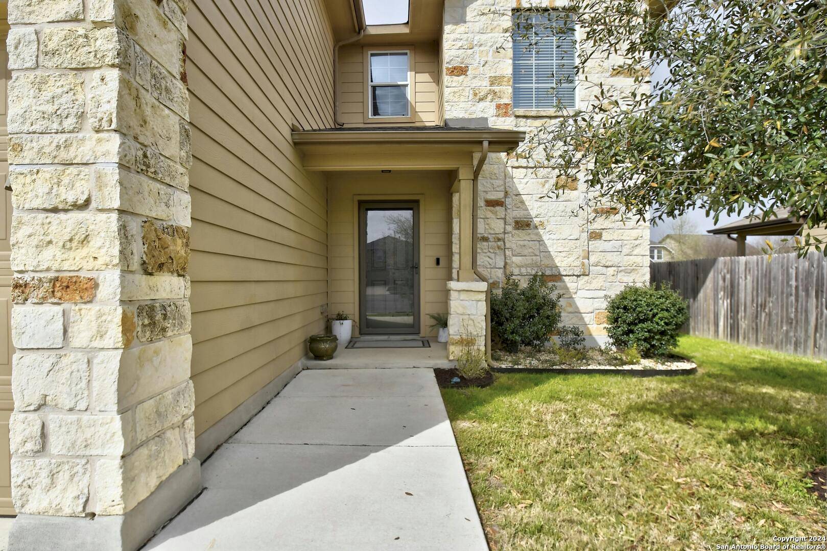 Schertz, TX 78154-4041,9827 SELESTAT PT