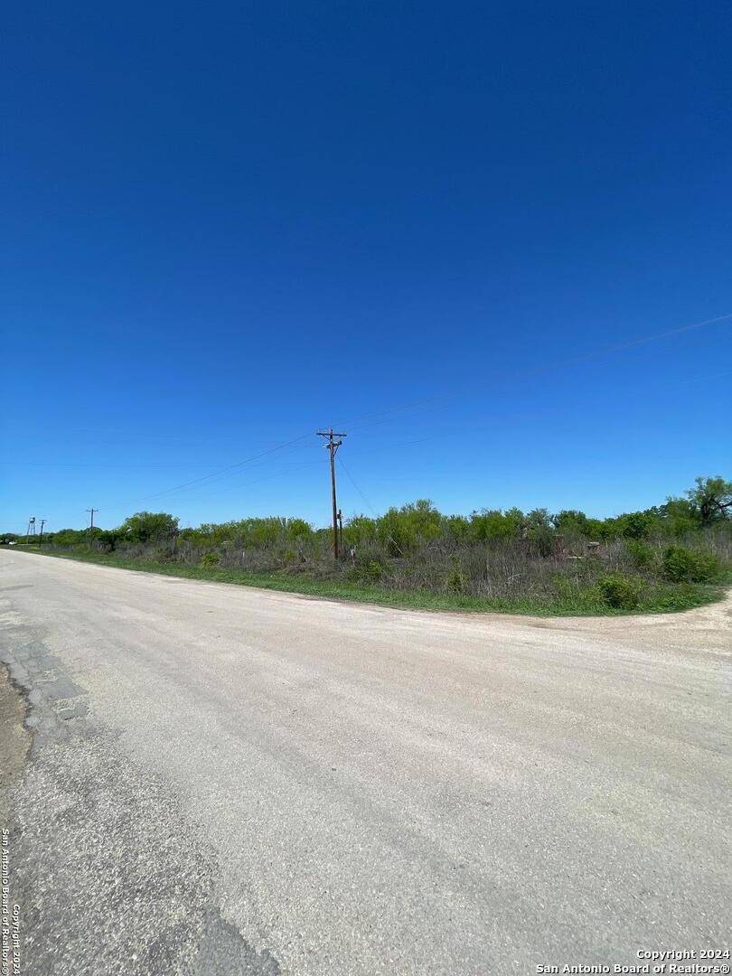 Hondo, TX 78861,00 Cr 5216